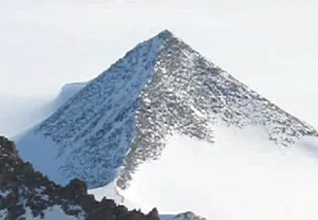 Antarctic_Pyramid.jpg
